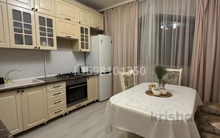 3-комнатная квартира · 75 м² · 6/9 этаж, Достык 270 — Омарова за 480 000 ₸ в Алматы, Медеуский р-н — фото 2