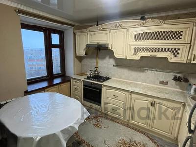 4-комнатная квартира · 100 м² · 8/10 этаж, мкр 8, Абулхархана за 28.5 млн ₸ в Актобе