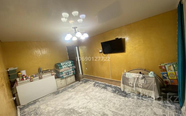 2-комнатная квартира, 47 м², 1/2 этаж, Керуен за 8 млн 〒 в Жезказгане — фото 2