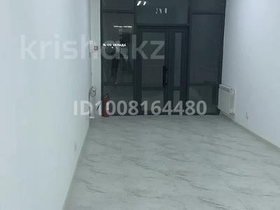 Свободное назначение, офисы, магазины и бутики, салоны красоты, сельское хозяйство, медцентры и аптеки, образование · 62 м² за 550 000 〒 в Алматы, Наурызбайский р-н