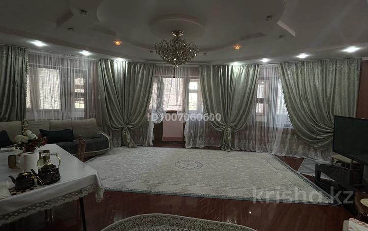 2-бөлмелі пәтер · 110 м² · 5/9 қабат, 15-й мкр 62, бағасы: 250 000 ₸ в Актау — фото 2