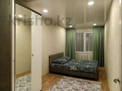 2-комнатная квартира, 44 м², 1/5 этаж посуточно, Бурова 24Б за 12 000 〒 в Усть-Каменогорске