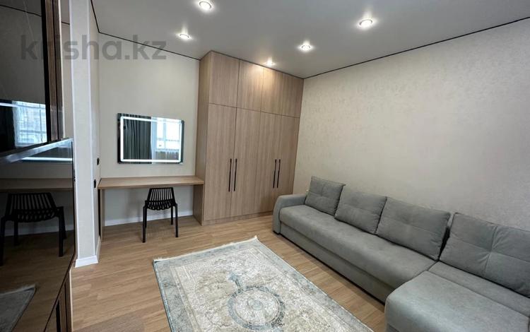 1-комнатная квартира, 38 м², 2/12 этаж, Омарова 2 — И. Омарова