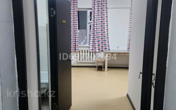1-комнатная квартира · 30 м² · 1/2 этаж, мкр Шугыла, Кенжетаев 6 за 140 000 ₸ в Алматы, Наурызбайский р-н — фото 3