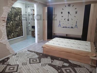 1-комнатная квартира, 35 м², 1 этаж посуточно, Гагарина 18 за 10 000 〒 в Жезказгане