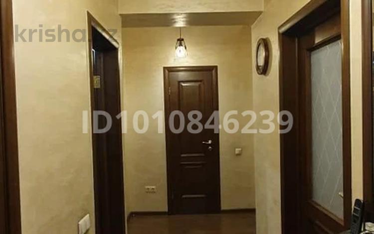 3-бөлмелі пәтер · 74 м² · 1/5 қабат, Жандарбекова 109 — Курмангазы- Шевченко, бағасы: 440 000 ₸ в Алматы, Алмалинский р-н — фото 2