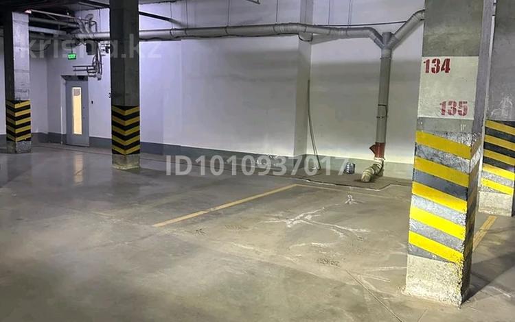 Паркинг · 13 м² · Санжара Асфендиярова 4, бағасы: 3.1 млн ₸ в Астане, Нура р-н — фото 4