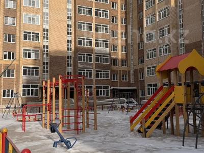 2-комнатная квартира · 72.5 м² · 9/10 этаж, Алия Молдагулова 2 за 26 млн 〒 в Актобе