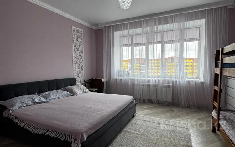 5-комнатная квартира · 180 м² · 7/9 этаж, Тауелсиздик за 55 млн ₸ в Актобе — фото 11