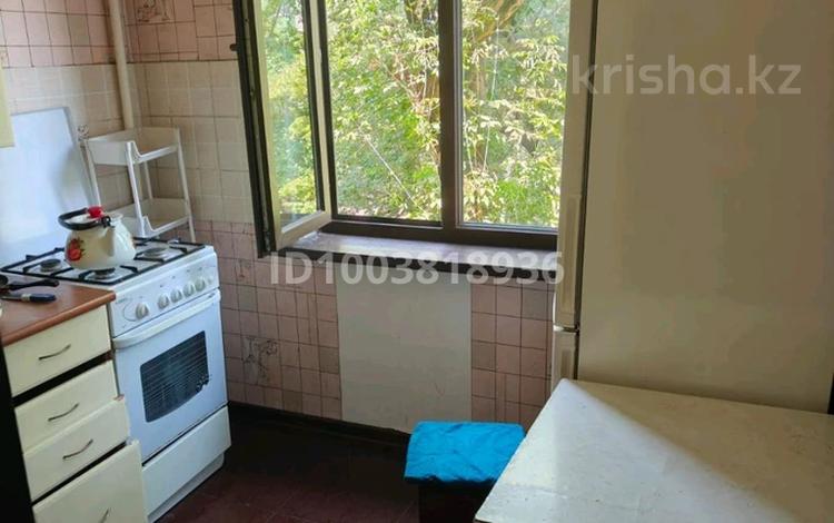 2-комнатная квартира · 45 м² · 3/5 этаж, мкр Аксай-2 — Толеби Б. Момышулы за 240 000 ₸ в Алматы, Ауэзовский р-н — фото 2