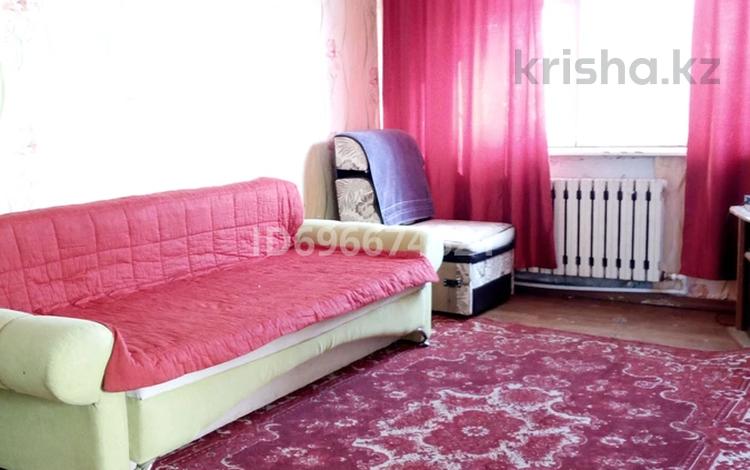 4-комнатная квартира · 62 м² · 1/5 этаж, 3 м-он 1 за 13.5 млн ₸ в Абае — фото 2