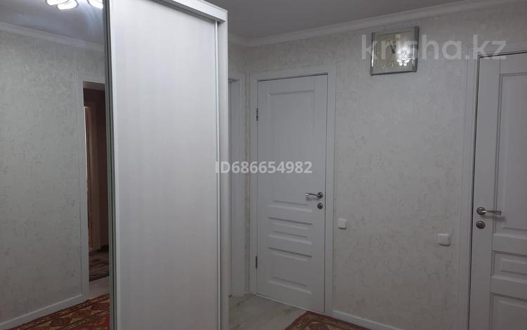 4-бөлмелі пәтер · 92.4 м² · 2/5 қабат, Восток-3 ш/а. 9, бағасы: 35 млн ₸ в Караганде, Алихана Бокейханова р-н — фото 2