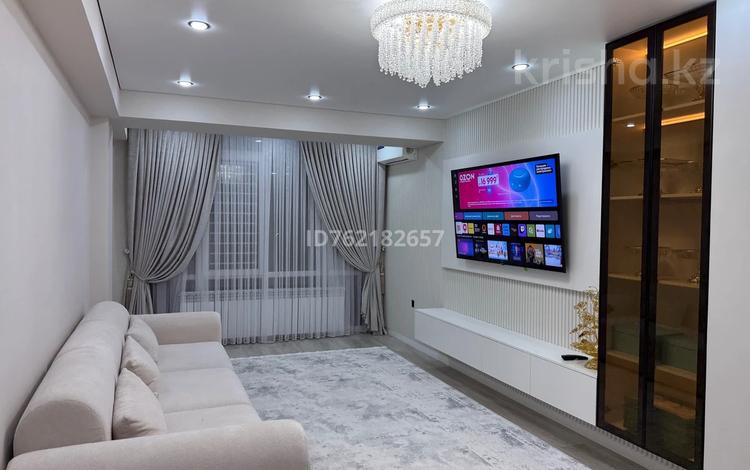 3-комнатная квартира · 90 м² · 8/9 этаж, мкр Нуртас, 1/2 блок 3 4558/5 за 42 млн 〒 в Шымкенте, Каратауский р-н — фото 2