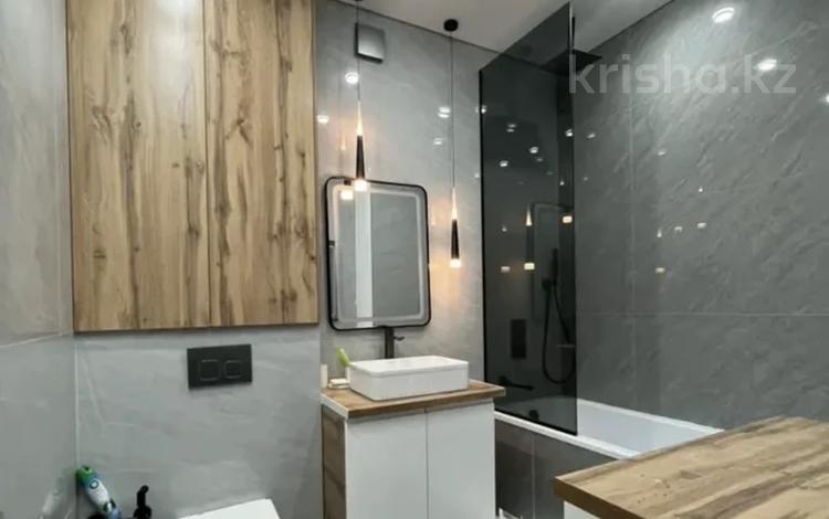 2-бөлмелі пәтер · 58 м² · 6/20 қабат, Тургут Озала 237 — Школа , детский сад , расположены в центре., бағасы: 25 000 ₸ в Алматы, Бостандыкский р-н — фото 2