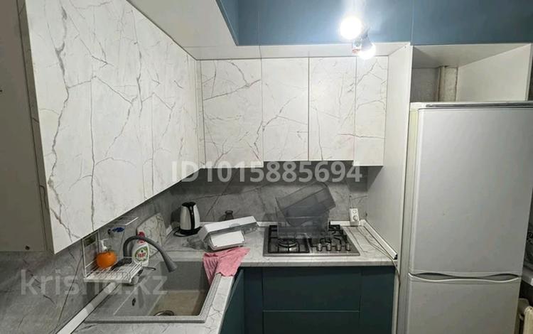 2-комнатная квартира · 50 м² · 2/5 этаж, Авангард 7 — Авангард 2мкрн 7дом возле мерей базара за 180 000 ₸ в Атырау, мкр Авангард-2 — фото 2