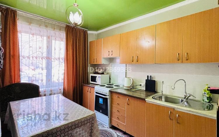 4-бөлмелі пәтер · 80 м² · 1/9 қабат, Жилой р-н Юго-Восток 5/49, бағасы: 220 000 ₸ в Караганде — фото 2