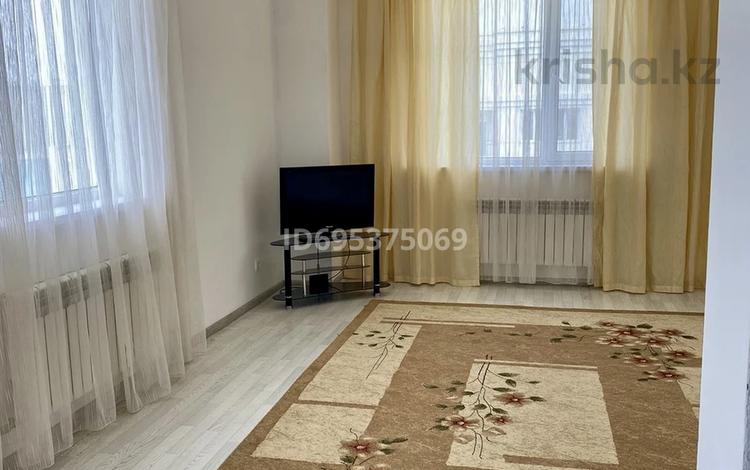 3-комнатная квартира · 90 м² · 12/12 этаж, 9 ул 28/3 — Туран Молл за 120 000 ₸ в Туркестане — фото 2