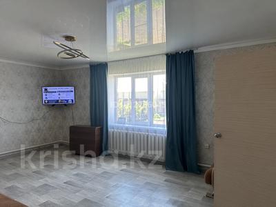 Жеке үй · 3 бөлме · 100 м² · 10 сот., ул. Куляш Байсеитова 2, бағасы: 30 млн ₸ в Усть-Каменогорске, Ахмирово
