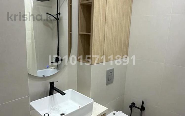 2-комнатная квартира · 42 м² · 6/9 этаж, Туран 55/16 за 270 000 ₸ в Астане, Нура р-н — фото 2