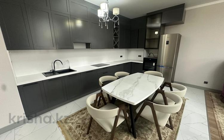 2-комнатная квартира · 100 м² · 4/12 этаж, Мкр. Самал-3 15 за 550 000 ₸ в Алматы, Медеуский р-н — фото 2