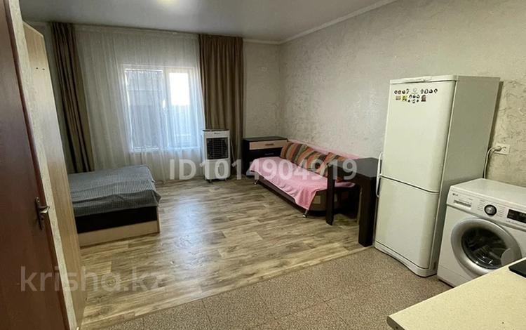 1-бөлмелі пәтер · 27 м² · 2/2 қабат, Курылысшы 48, бағасы: 100 000 ₸ в Конаеве — фото 2