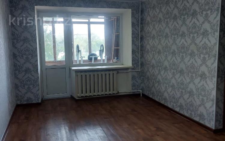 2-бөлмелі пәтер · 46 м² · 3/5 қабат, 12-шағынаудан, бағасы: 9 млн ₸ в Караганде, Алихана Бокейханова р-н — фото 2