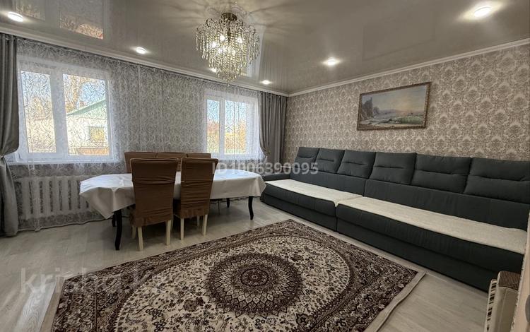 Жеке үй · 4 бөлме · 170 м² · 8 сот., Абая 25/1, бағасы: 20 млн 〒 в Курминском — фото 2