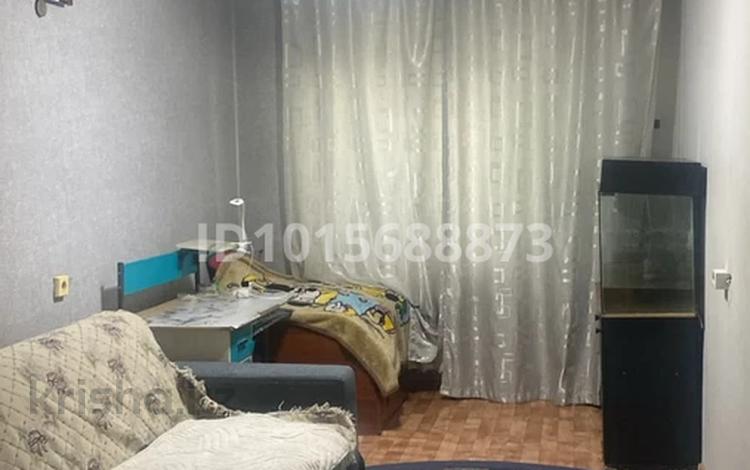 3-комнатная квартира · 57 м² · 1/5 этаж, 410 квартал 4 за 18 млн ₸ в Семее — фото 2