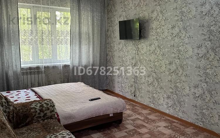 1-комнатная квартира · 35 м² · 1/5 этаж, Майкудук, 13 микрорайон 31 за 1 500 〒 в Караганде, Алихана Бокейханова р-н — фото 11