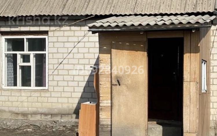 Отдельный дом • 3 комнаты • 30 м² • 6 сот., Водопроводная 80 за 4.2 млн 〒 в Талдыкоргане — фото 2