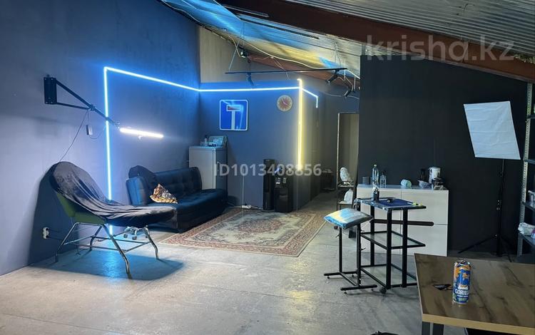 Свободное назначение · 62 м² за 140 000 ₸ в Караганде, Казыбек би р-н — фото 2