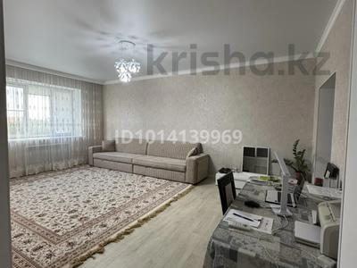2-комнатная квартира · 81.8 м² · 4/9 этаж, мкр. Алтын орда, Газизы Жубановой 146 — возле Народной канцелярии за 35 млн ₸ в Актобе