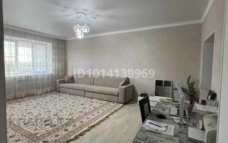 2-комнатная квартира · 81.8 м² · 4/9 этаж, мкр. Алтын орда, Газизы Жубановой 146 — возле Народной канцелярии за 35 млн ₸ в Актобе — фото 3