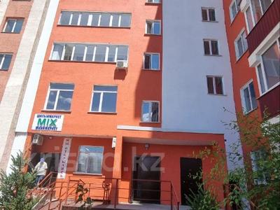 1-комнатная квартира, 52 м², Казыбек Би за 18.2 млн 〒 в Усть-Каменогорске
