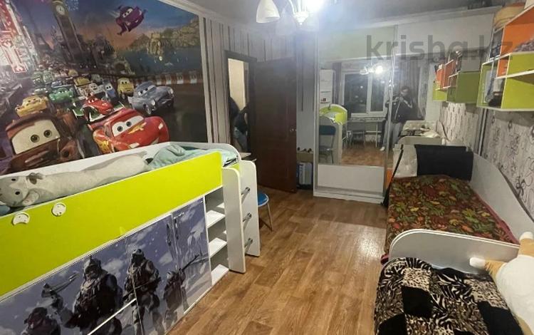 3-бөлмелі пәтер · 60.7 м² · 4/5 қабат, Ауэзова 157, бағасы: 15 млн ₸ в Экибастузе — фото 2
