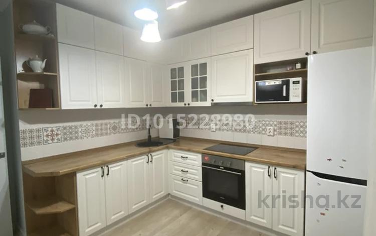 3-бөлмелі пәтер · 72.6 м² · 9/12 қабат, Казыбек би 11/1 — Толе би и Роза Багланова, бағасы: 45 млн ₸ в Астане, Нура р-н — фото 2
