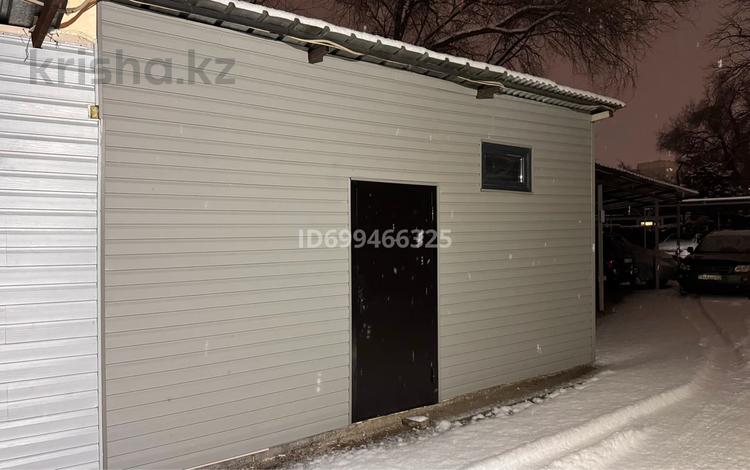 Свободное назначение, офисы, магазины и бутики, склады, общепит, салоны красоты, медцентры и аптеки, образование, студии · 38 м² за 200 000 〒 в Алматы, Бостандыкский р-н — фото 2