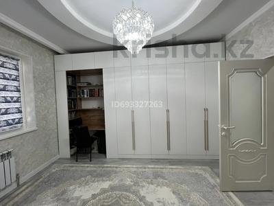 2-комнатная квартира, 70 м², 3/6 этаж, Торегали Кадыров 55а за 21.2 млн 〒 в Жанаозен