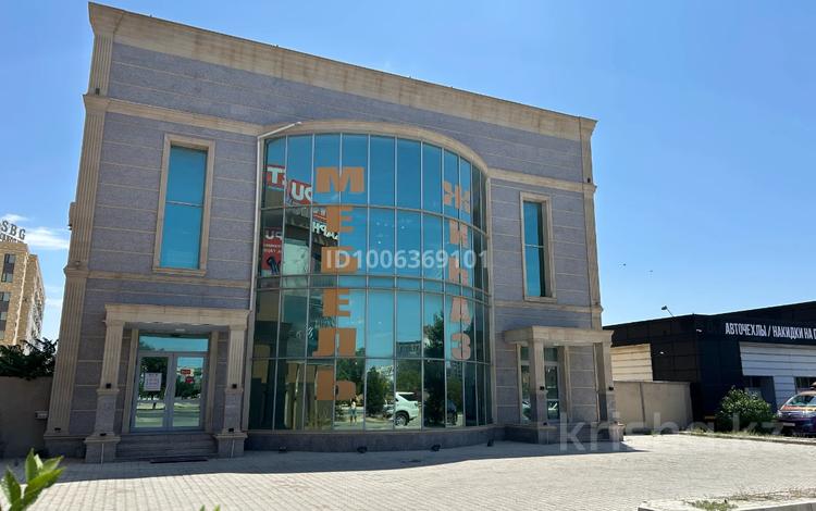 Свободное назначение, офисы, магазины и бутики, склады, общепит, салоны красоты, фитнес и спорт, образование, развлечения, конференц-залы, кабинеты и рабочие места · 1894 м² за ~ 6.6 млн 〒 в Актау, 29а мкр — фото 2