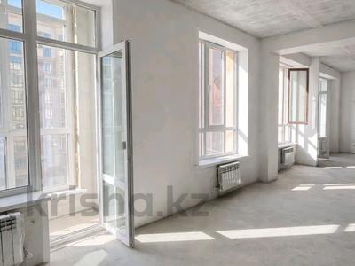 6-комнатная квартира · 175 м² · 5/10 этаж, Илияса Есенберлина 20 за 93 млн 〒 в Усть-Каменогорске