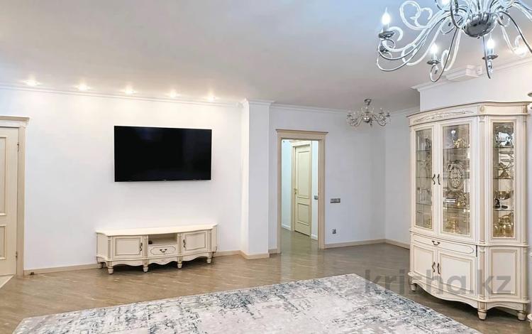 3-комнатная квартира · 121 м² · 3/9 этаж, Аскарова Асанбая за 90 млн ₸ в Алматы, Наурызбайский р-н — фото 2
