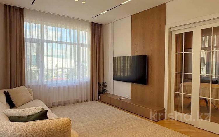 3-комнатная квартира · 102 м² · 7/12 этаж, Шамши Калдаяков 8 за 129 млн ₸ в Астане, Сарайшык р-н — фото 2