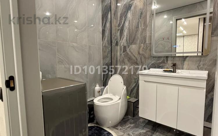 1-комнатная квартира · 41 м² · 2/16 этаж, К. Толеметова 5 за 220 000 ₸ в Шымкенте — фото 2