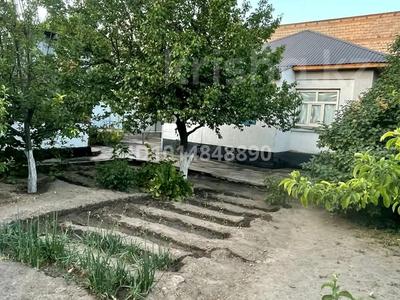 Жеке үй · 4 бөлме · 100 м² · 6 жүзд., Т Молдагалиев 29 — Сеифулина-маяковски, бағасы: 13.5 млн ₸ в Кентау