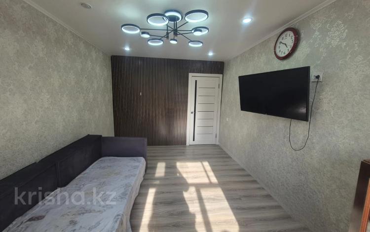 2-бөлмелі пәтер · 45 м² · 4/5 қабат, 15-шағынаудан, бағасы: 11.5 млн ₸ в Караганде, Алихана Бокейханова р-н — фото 3