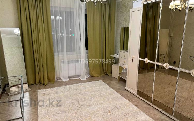2-бөлмелі пәтер · 57 м² · 2/5 қабат, 34-й мкр 5, бағасы: 18 млн ₸ в Актау — фото 2