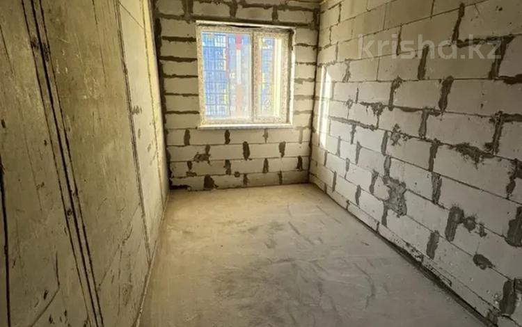 2-бөлмелі пәтер · 62.7 м² · 4/10 қабат, Самал 82/5 — Коняхина, бағасы: 20 млн ₸ в Уральске — фото 2