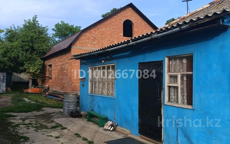 Жеке үй · 4 бөлме · 100 м² · 10 жүзд., Предгорная 15 — П. Красина. Пушкина-Предгорная, бағасы: 17 млн ₸ в Усть-Каменогорске, Ульбинский — фото 2
