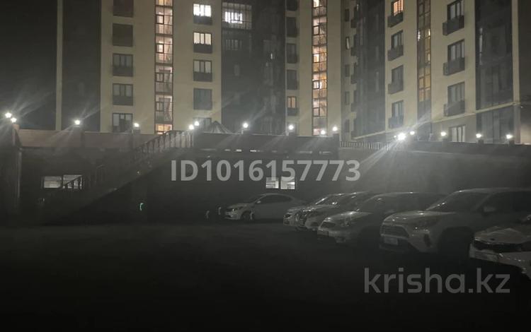 2-комнатная квартира · 76 м² · 1/8 этаж, мкр Нурсая, Абылхаир-хан 41 за 47 млн ₸ в Атырау — фото 4