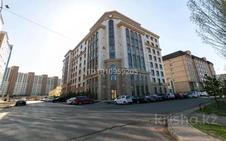 3-бөлмелі пәтер · 150 м², Кыз Жибек 36, бағасы: 150 млн ₸ в Астане, Нура р-н — фото 2